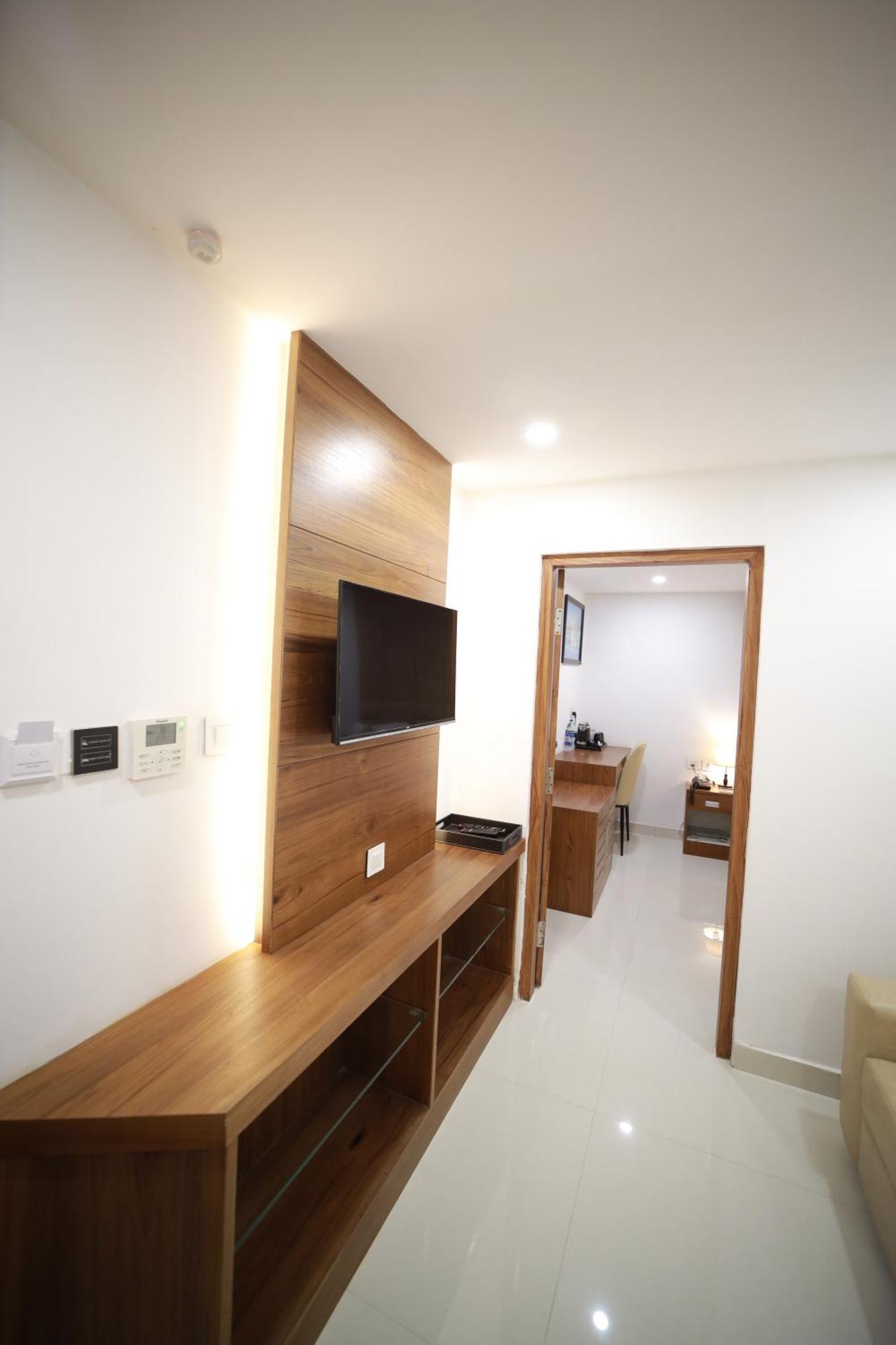 Kannangad Royal Residency酒店 外观 照片