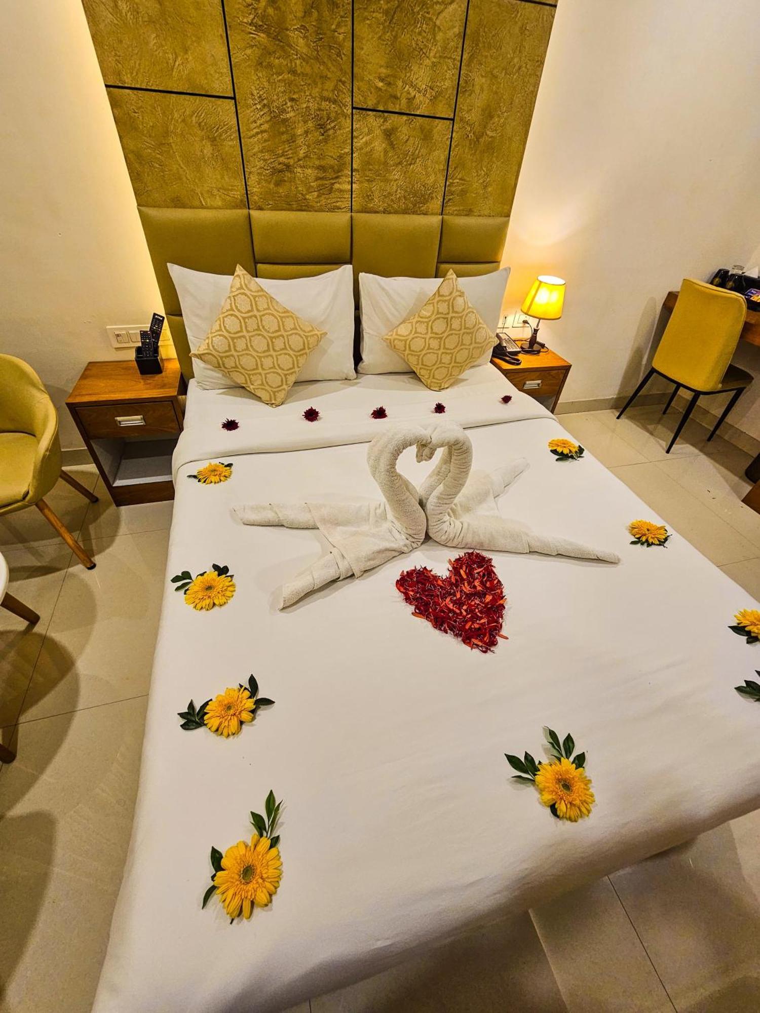 Kannangad Royal Residency酒店 外观 照片